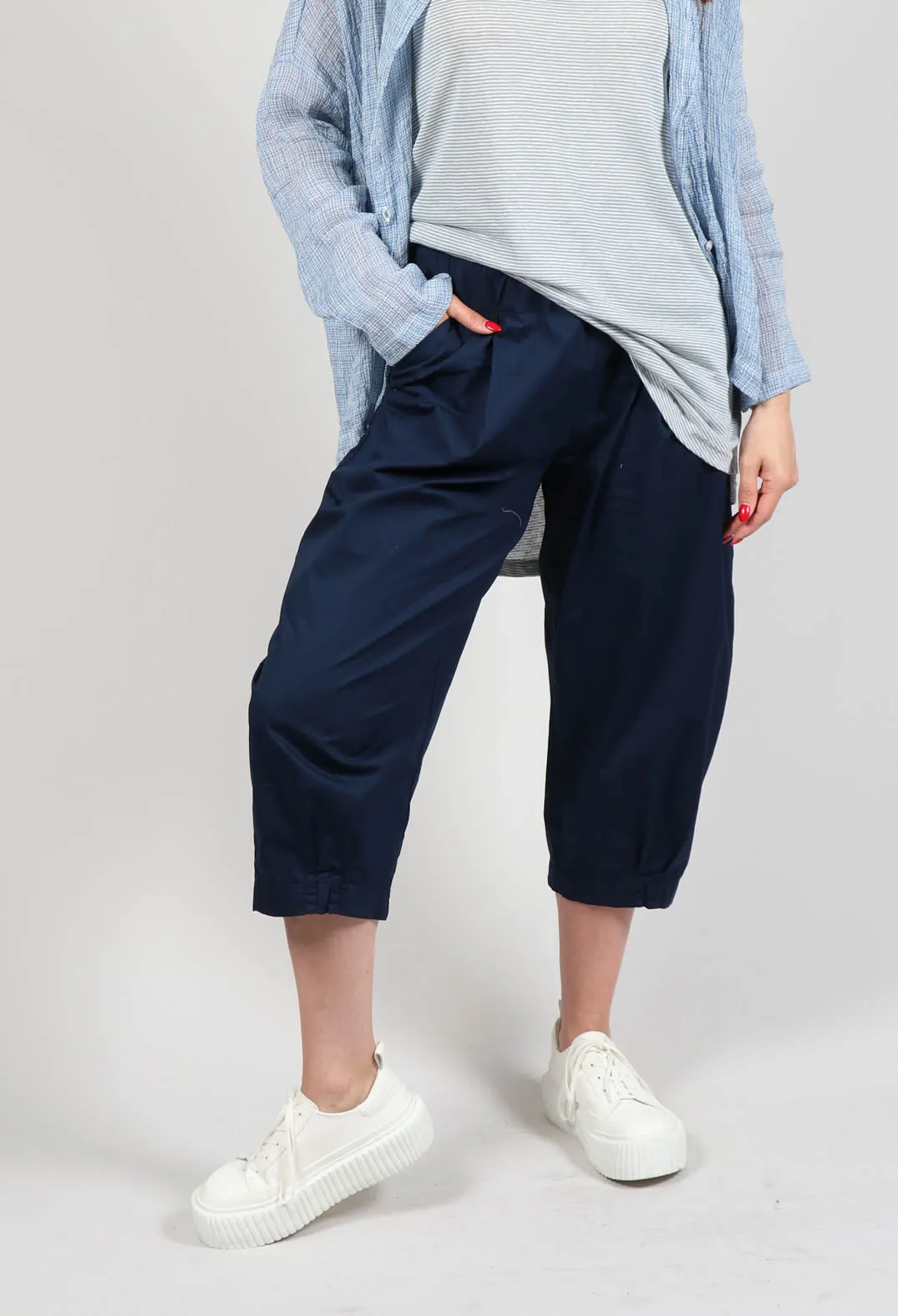 Bianco P Trousers In Blu