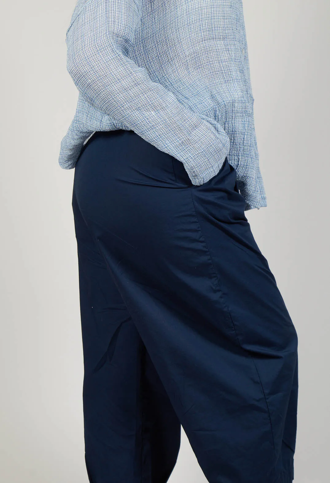 Bianco P Trousers In Blu