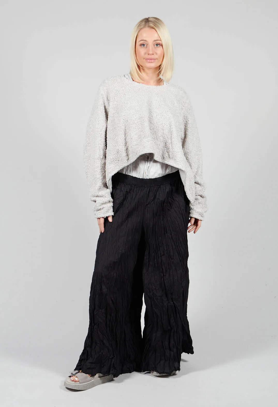 Bluhtextil Trousers in Kaviar