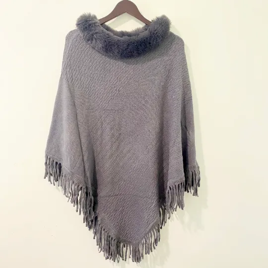 Fall Ponchos, Turtle NECK Winter Poncho, Faux Fur, Winter Wraps, Winter Cape, Warm Women Poncho, Fringe Style, Knit Poncho, Free Size