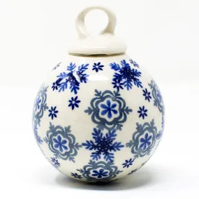 Medium Ball-Ornament in Blue Winter