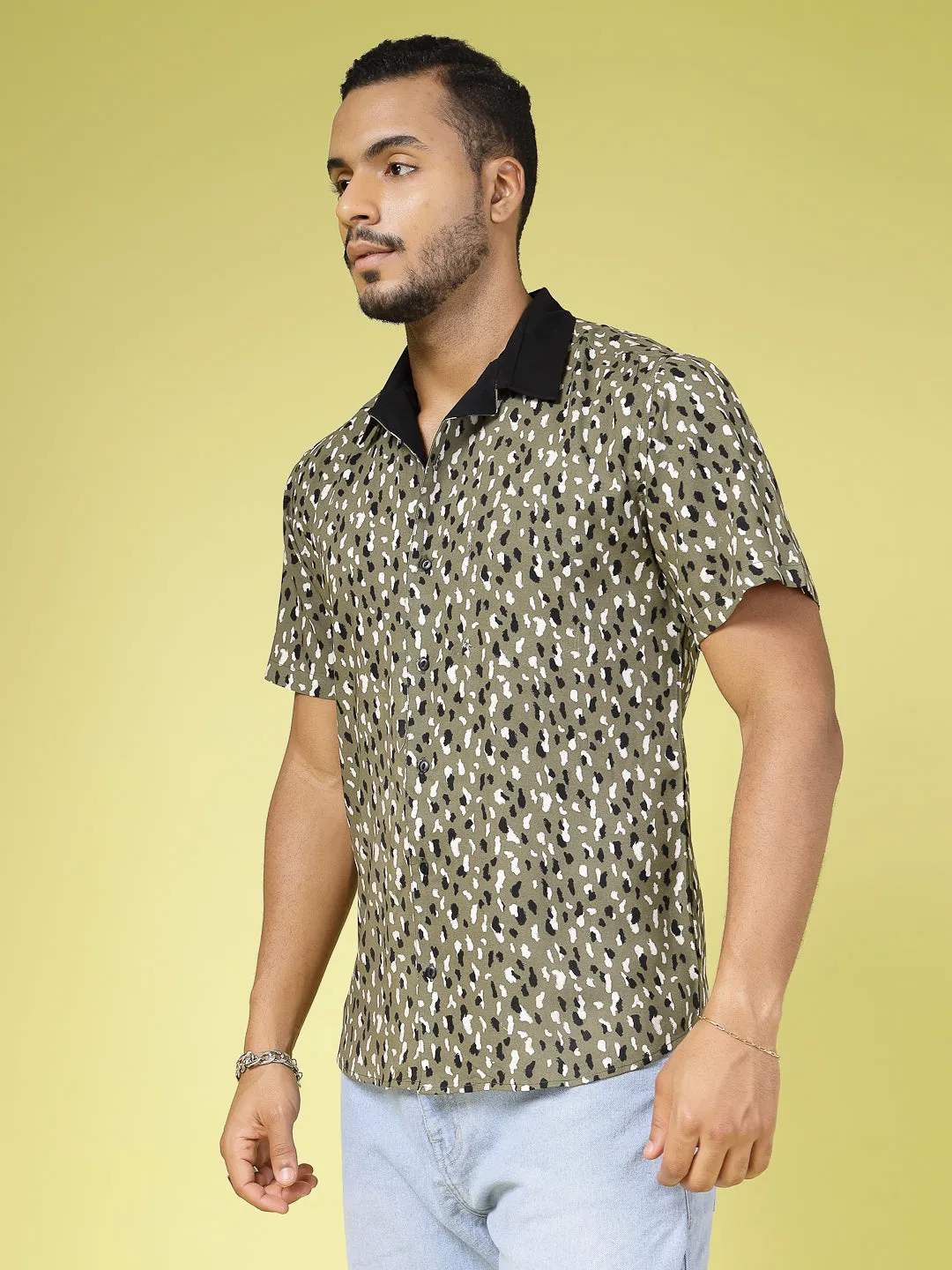 Men Jungle Print Rayon Shirt