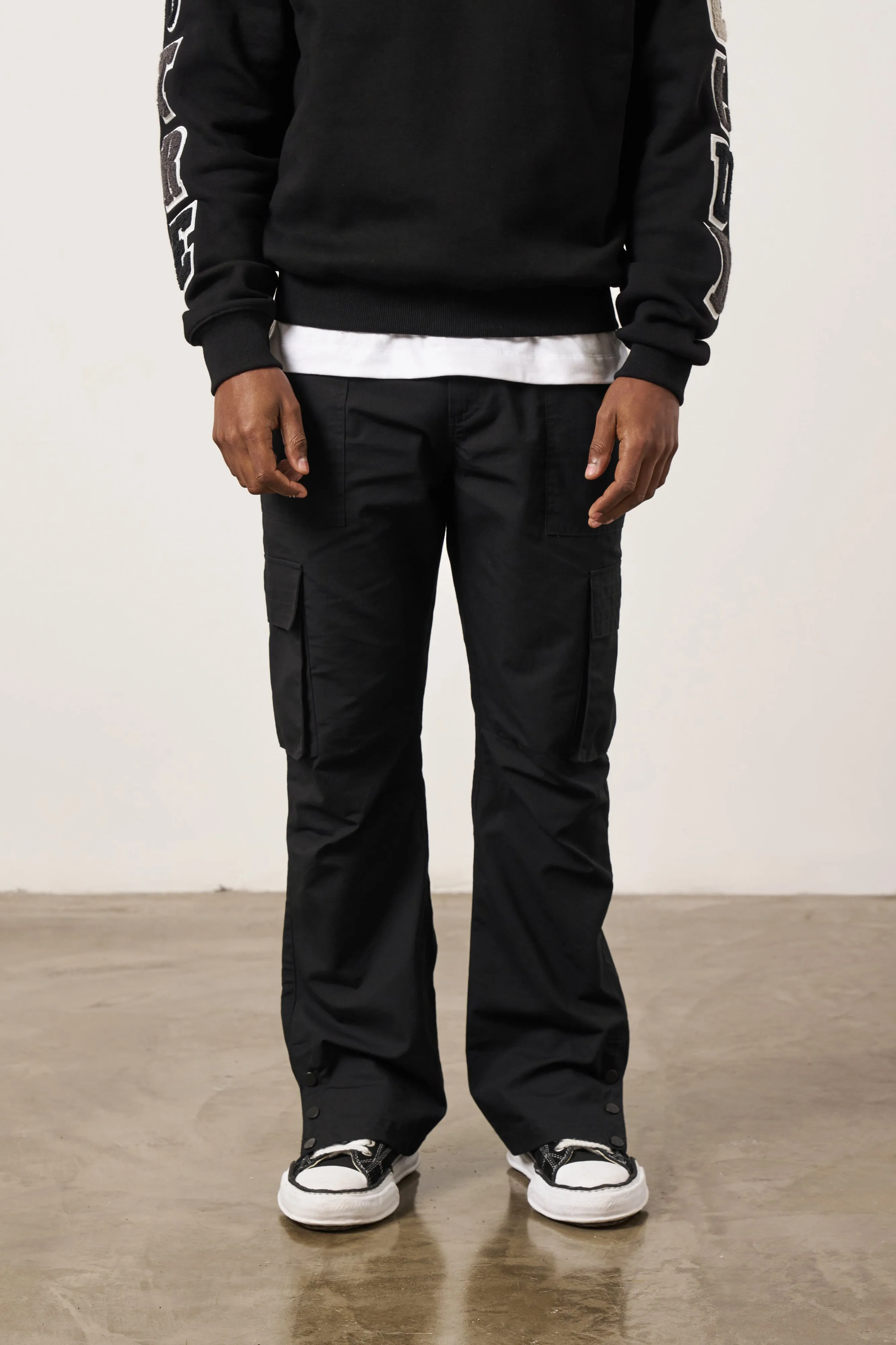 RIPSTOP RELAXED CARGO TROUSERS - BLACK