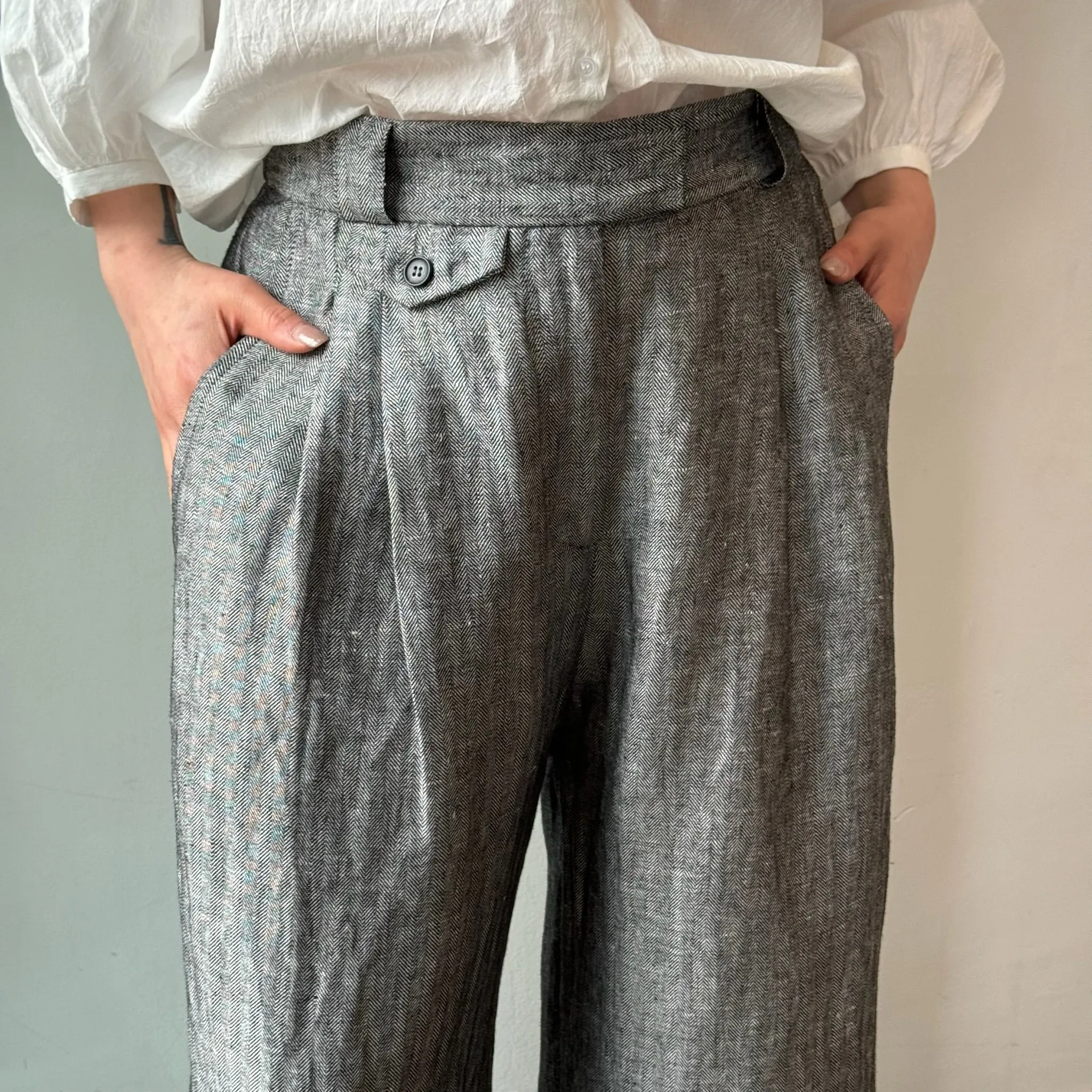 THE HUSTLE Herringbone Trousers